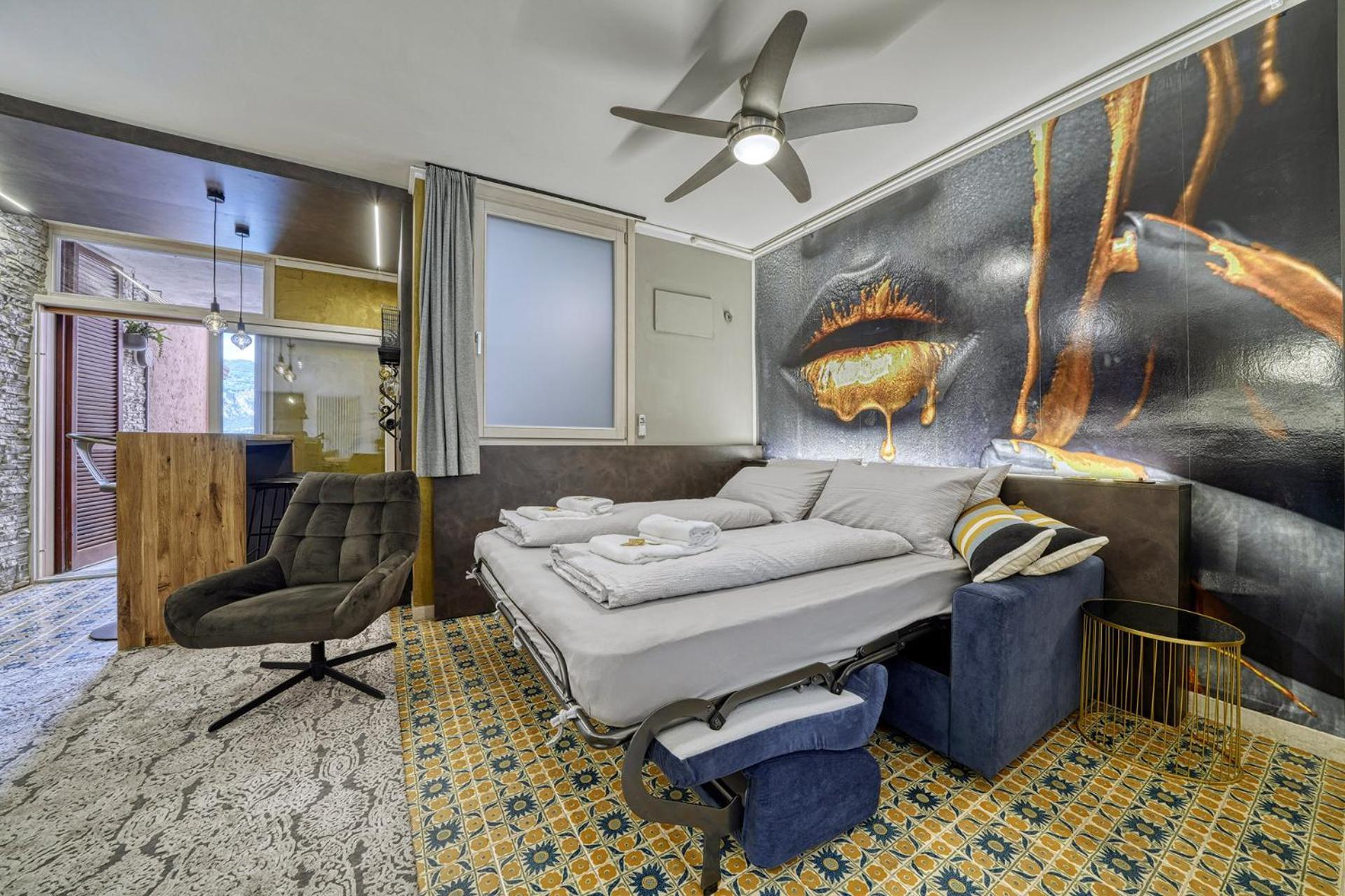 City Central Apartment Romantic Lakefront Balcony - Malcesine - Porto Vecchio 11 ภายนอก รูปภาพ